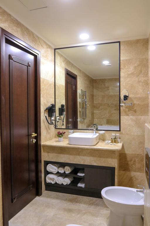 Konyak Hotel 4*