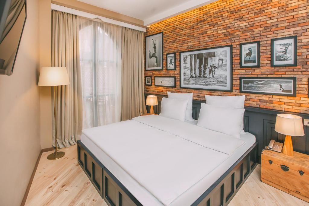 Kisi Boutique Hotel 4*