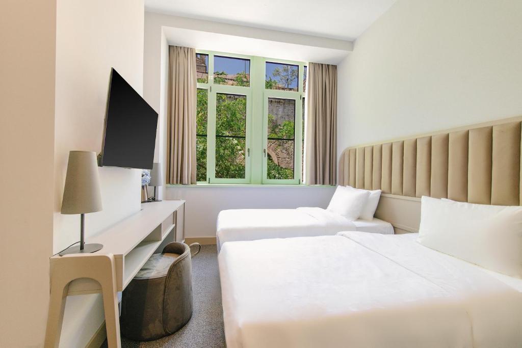 Strofi Boutique Hotel 4*