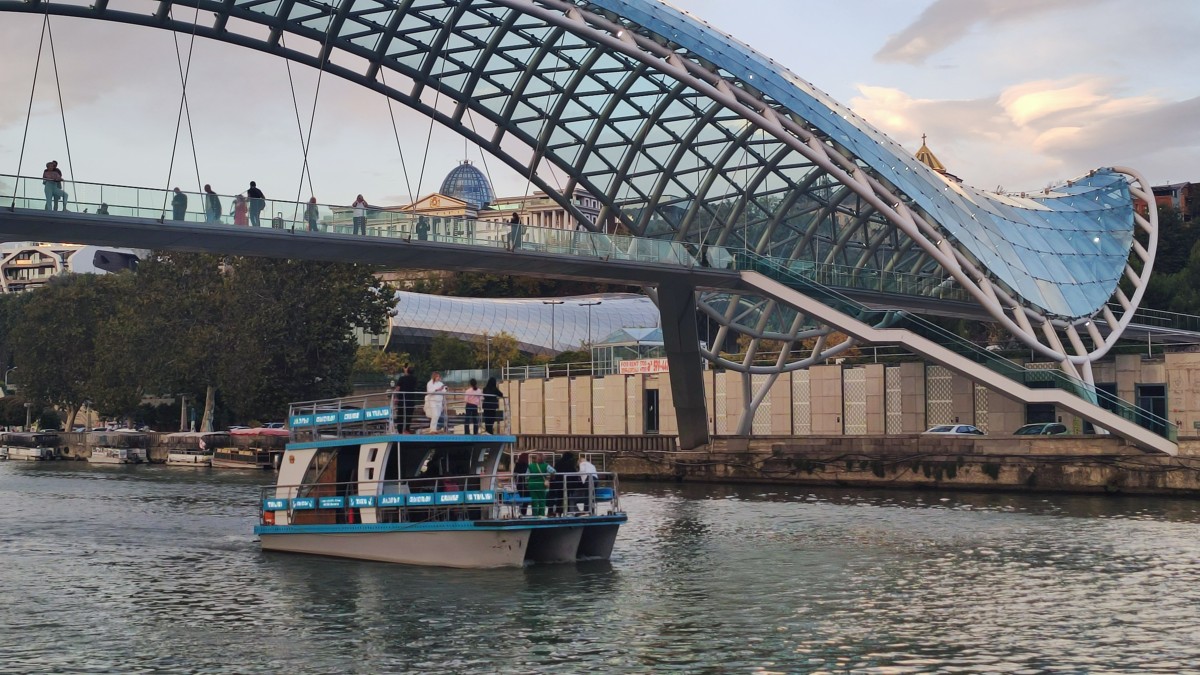 Trip along the Kura River