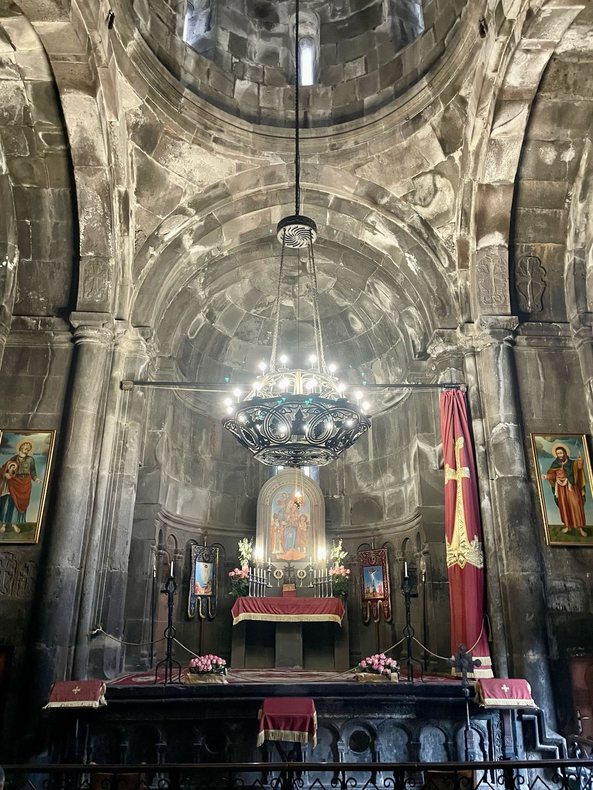 1 дневный тур в Гегард,Гарни  и Севан