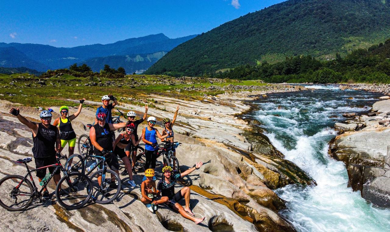 Bike tour in Georgia 8 days private